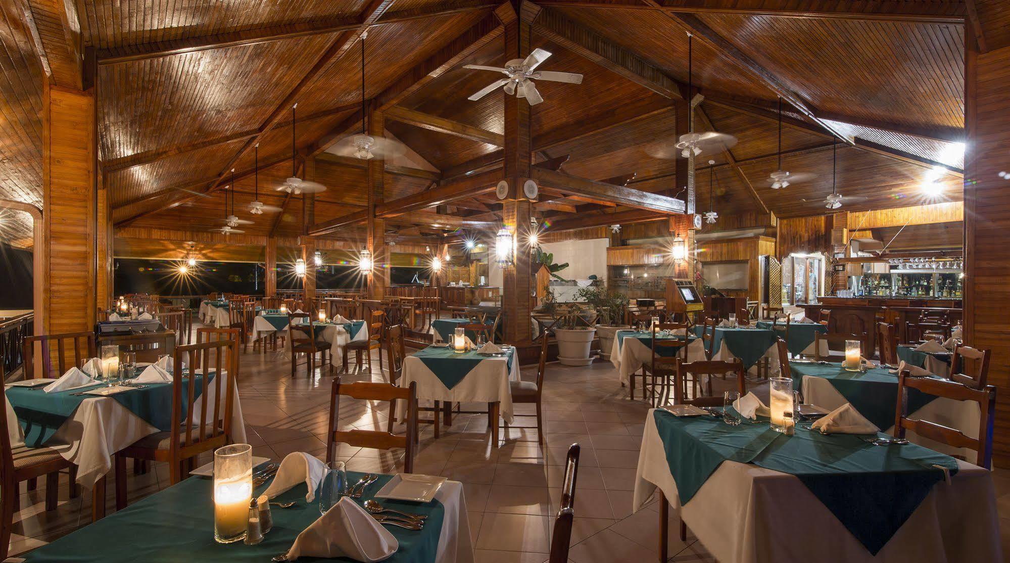 Le Grand Courlan Spa Resort Adults Only Black Rock Kültér fotó